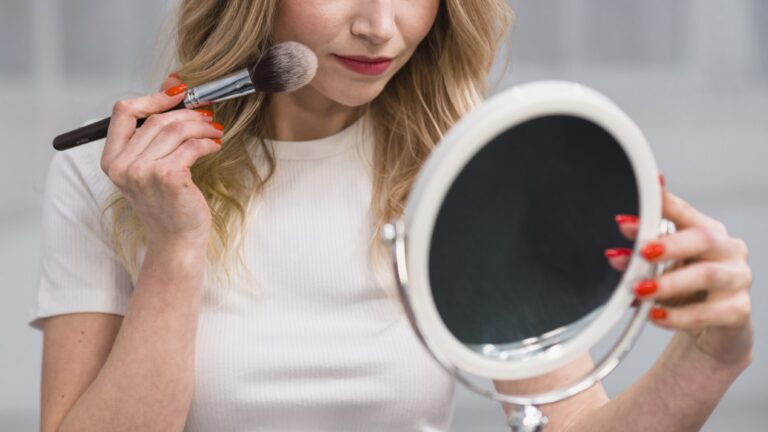 How-to Use Blush-Bronzer-and-Illuminator